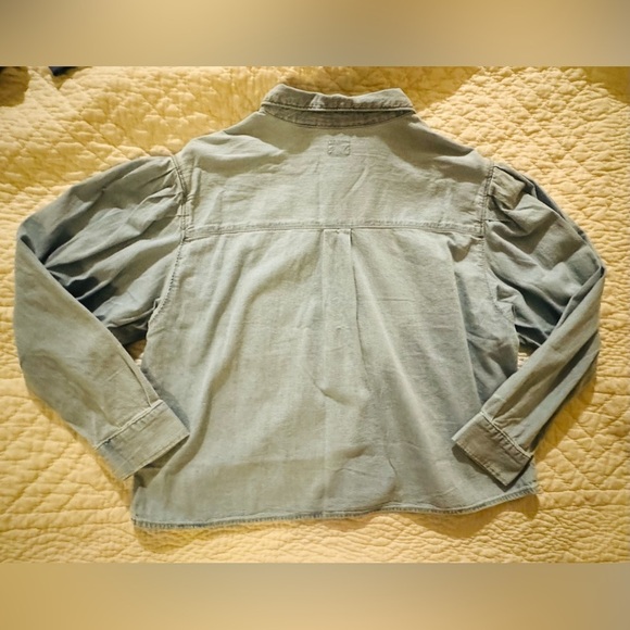 Levi’s vintage boxy, demin Jean shirt, blouse, button up size large - Picture 9 of 9